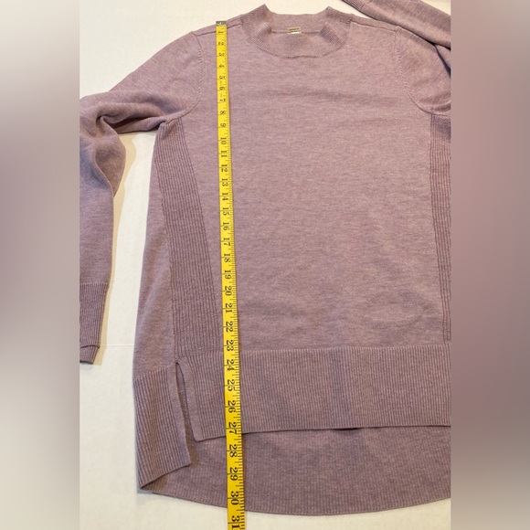 Duluth Trading Co EUC Size Medium Wash-a-Wool Merino Tunic Sweater in Lavender - Picture 8 of 8